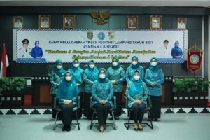 Ketua TP-PKK TuBaBa, Hadiri RaKerDa Secara Virtual