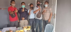 Empat Awak Media Lakukan Vaksinasi Awal di Puskesmas Candra Mukti