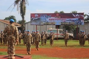 Ratusan Prajurit Satgas Kizi Gelar Upacara HUT TNI di Kongo