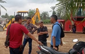 Dua Lembaga Masyarakat Pertanyakan Pembangunan Pasar Sementara