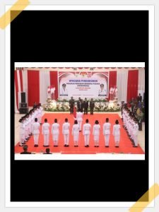 Piter Gusbager Kukuhkan 35 Anggota Paskibraka Keerom