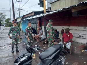Jaga Keamanan Wilayah, Kodim 1710/Mimika Laksanakan Patroli Humanis di Wilayah Binaan