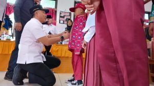 “Semua Bisa Sekolah”: Komitmen Parosil Mabsus Tegakkan Pemerataan Pendidikan di Lampung Barat