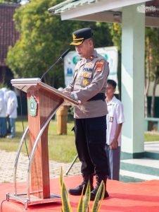 Kompol M Taufiq Jadi Pembina Upacara di SMK Negeri 1, Tekankan Bahaya Kenakalan Remaja dan Bijak Bermedia Sosial