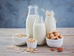 Tips Memilih Jenis Susu Nabati Yang Sehat Sebagai Pengganti Susu Sapi Alami